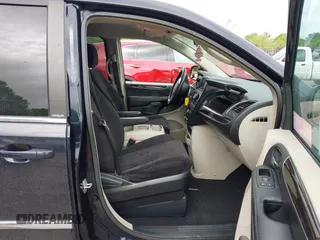 2011 Chrysler Town & Country Touring with VIN 2A4RR5DG7BR641411, listed as a IAAI auction lot 42090973 with 158,298 mi miles and . Bid and sale history available at DreamBid. Image 5.
