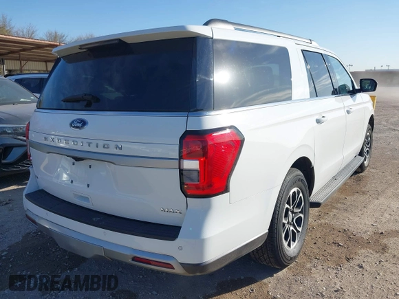 2024 Ford Expedition Max XLT z VIN 1FMJK1H8XREA38197, wystawiony jako IAAI lot #41786020 z przebiegiem 35 387 mil mil oraz . Historia ofert i sprzedaży dostępna na DreamBid. Obrazek 4.