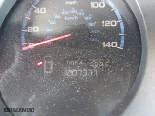 2005 Acura MDX Touring with VIN 2HNYD18695H545777, listed as a IAAI auction lot 42050248 with 207,377 mi miles. Bid and sale history available at carsss.com. Image 7.