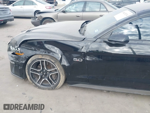 2021 Ford Mustang GT with VIN 1FA6P8CF7M5110756, listed as a IAAI auction lot 40629234 with 81,270 mi miles. Bid and sale history available at carsss.com. Image 6.