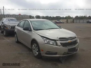 2014 Chevrolet Cruze LS with VIN 1G1PA5SH8E7230310, listed as a IAAI auction lot 16260693 with 36,756 mi miles. Bid and sale history available at carsss.com. Image 1.