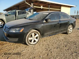2014 Volkswagen Passat Wolfsburg Edition z VIN 1VWAT7A32EC050348, wystawiony jako Copart lot #48315635 z przebiegiem Nie podano mil oraz Szkoda całkowita • Salvage title. Historia ofert i sprzedaży dostępna na DreamBid. Obrazek 1.