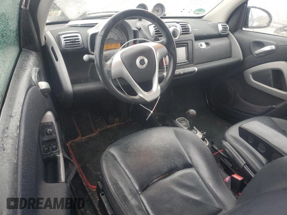 2009 Smart fortwo Passion z VIN WMEEK31X59K270597, wystawiony jako Copart lot #43187955 z przebiegiem 67 842 mil mil oraz Czysty tytuł • Clean title. Historia ofert i sprzedaży dostępna na DreamBid. Obrazek 8.