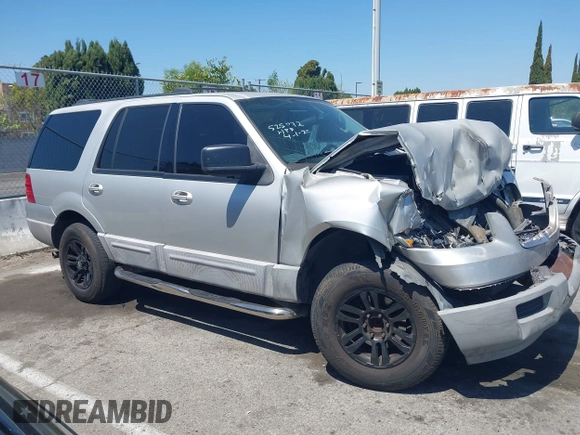 2003 Ford Expedition Special Service z VIN 1FMRU15W13LC60467, wystawiony jako IAAI lot #42002952 z przebiegiem Nie podano mil oraz . Historia ofert i sprzedaży dostępna na DreamBid. Obrazek 13.