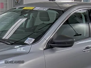 2022 Ford Escape SE z VIN 1FMCU9G66NUB33504, wystawiony jako IAAI lot #42748133 z przebiegiem 74 338 mil mil oraz . Historia ofert i sprzedaży dostępna na DreamBid. Obrazek 33.