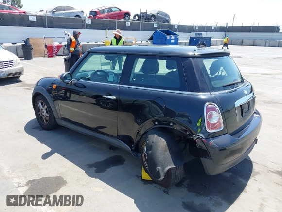 2013 MINI Cooper Hardtop with VIN WMWSU3C51DT691451, listed as a IAAI auction lot 42087943 with 132,570 mi miles. Bid and sale history available at carsss.com. Image 3.