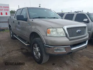 2004 Ford F-150 XLT z VIN 1FTPW14554KB11422, wystawiony jako IAAI lot #42651609 z przebiegiem 238 157 mil mil oraz . Historia ofert i sprzedaży dostępna na DreamBid. Obrazek 1.