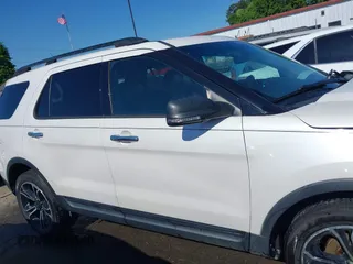 2013 Ford Explorer Sport z VIN 1FM5K8GT3DGC23754, wystawiony jako IAAI lot #42045049 z przebiegiem 169 852 mil mil oraz . Historia ofert i sprzedaży dostępna na DreamBid. Obrazek 13.