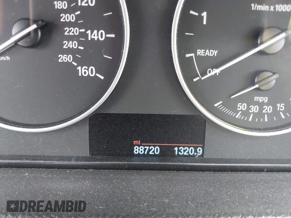 2018 BMW 3 Series 320i xDrive with VIN WBA8E5G53JNU45708, listed as a IAAI auction lot 41865092 with 88,720 mi miles. Bid and sale history available at carsss.com. Image 7.