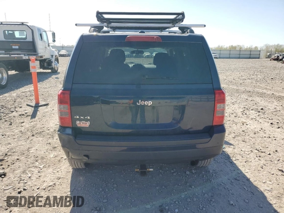 2016 Jeep Patriot Sport z VIN 1C4NJRBB4GD509405, wystawiony jako Copart lot #56781025 z przebiegiem 161 920 mil mil oraz Czysty tytuł • Clean title. Historia ofert i sprzedaży dostępna na DreamBid. Obrazek 6.