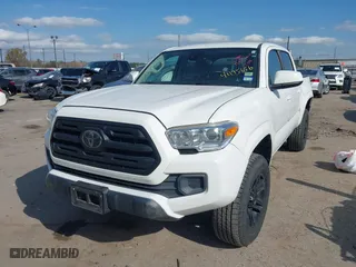 2019 Toyota Tacoma 2WD SR with VIN 5TFAX5GN6KX157668, listed as a IAAI auction lot 41175656 with 81,106 mi miles. Bid and sale history available at carsss.com. Image 17.
