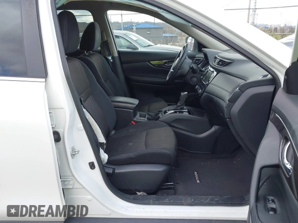 2019 Nissan Rogue SL with VIN 5N1AT2MV1KC809839, listed as a IAAI auction lot 42048435 with 96,300 mi miles and . Bid and sale history available at carsss.com. Image 5.