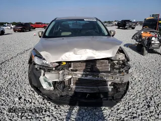 2018 Ford Focus SE with VIN 1FADP3FE4JL201052, listed as a Copart auction lot 51893595 with 87,627 mi miles and Salvage Title. Bid and sale history available at carsss.com. Image 5.