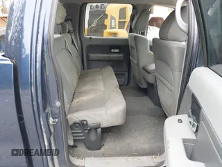 2008 Ford F-150 XLT z VIN 1FTPW145X8FC04239, wystawiony jako IAAI lot #42733934 z przebiegiem 178 467 mil mil oraz . Historia ofert i sprzedaży dostępna na DreamBid. Obrazek 8.