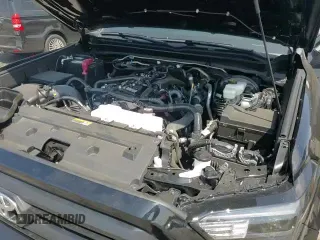 2025 Toyota Tacoma SR5 with VIN 3TMKB5FN0SM041246, listed as a Copart auction lot 80586875 with 4,746 mi miles and Salvage title. Bid and sale history available at DreamBid. Image 14.