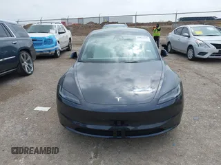 2024 Tesla Model 3 z VIN 5YJ3E1EA5RF870377, wystawiony jako IAAI lot #41933727 z przebiegiem 2 183 mil mil oraz . Historia ofert i sprzedaży dostępna na DreamBid. Obrazek 12.