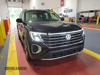 2024 Volkswagen Atlas SE with VIN 1V2HR2CA0RC555310, listed as a IAAI auction lot 42726962 with 18,978 mi miles and . Bid and sale history available at DreamBid. Image 10.