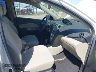 2008 Toyota Yaris с VIN JTDBT923X84023902, выставлен на аукционе IAAI как лот 42327358 с пробегом 321 696 миль миль и . История ставок и продаж доступна на DreamBid. Изображение 5.