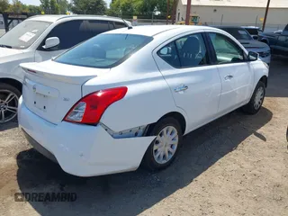 2018 Nissan Versa SV with VIN 3N1CN7AP5JL827146, listed as a IAAI auction lot 40182941 with 85,984 mi miles. Bid and sale history available at carsss.com. Image 4.