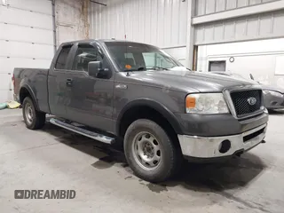 2008 Ford F-150 XLT with VIN 1FTPX14V88FA55200, listed as a IAAI auction lot 41612588 with 214,910 mi miles. Bid and sale history available at carsss.com. Image 1.