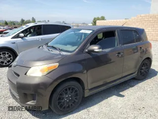 2011 Scion xD z VIN JTKKU4B44B1008161, wystawiony jako Copart lot #60360205 z przebiegiem 275 841 mil mil oraz Czysty tytuł • Clean title. Historia ofert i sprzedaży dostępna na DreamBid. Obrazek 1.