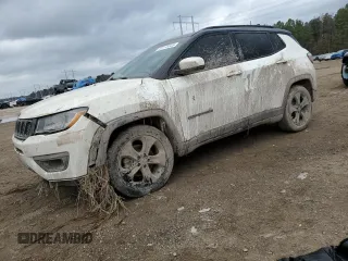 2019 Jeep Compass Altitude with VIN 3C4NJCBB9KT664922, listed as a Copart auction lot 45175545 with 99,665 mi miles and Salvage Title. Bid and sale history available at carsss.com. Image 1.