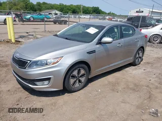 2013 Kia Optima EX z VIN KNAGM4AD4D5043273, wystawiony jako IAAI lot #42305727 z przebiegiem 153 358 mil mil oraz . Historia ofert i sprzedaży dostępna na DreamBid. Obrazek 2.