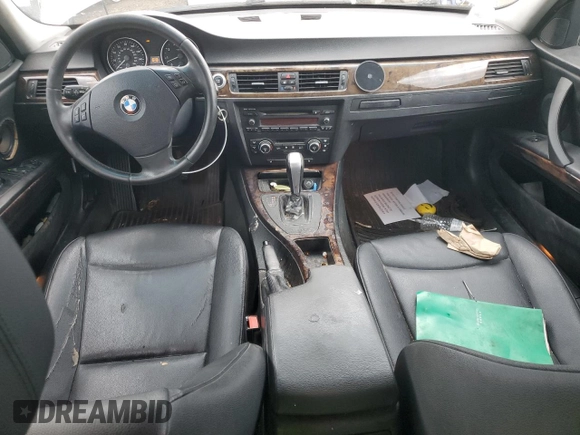 2007 BMW 3 Series 328i with VIN WBAVA33537KX82687, listed as a Copart auction lot 61492395 with 167,903 mi miles and Salvage title. Bid and sale history available at DreamBid. Image 8.