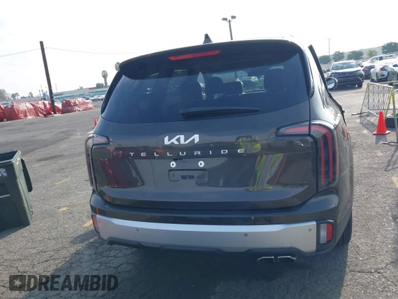 2024 Kia Telluride EX with VIN 5XYP34GC3RG521217, listed as a IAAI auction lot 41349510 with 3,798 mi miles and . Bid and sale history available at DreamBid. Image 16.