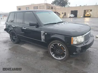 2008 Land Rover Range Rover SC with VIN SALMF13418A287352, listed as a IAAI auction lot 41106365 with 288,210 mi miles. Bid and sale history available at carsss.com. Image 1.