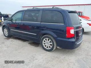2013 Chrysler Town & Country Touring with VIN 2C4RC1BG4DR707032, listed as a IAAI auction lot 42008357 with 183,104 mi miles and . Bid and sale history available at DreamBid. Image 3.