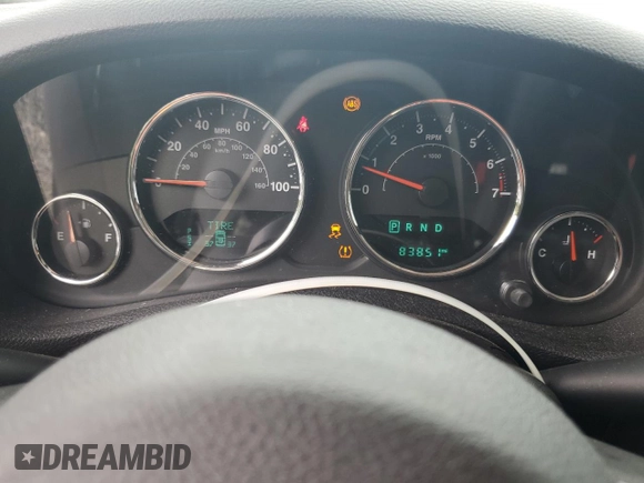 2018 Jeep Wrangler Unlimited Sahara with VIN 1C4BJWEG2JL851277, listed as a Copart auction lot 63631645 with 83,851 mi miles and Salvage title. Bid and sale history available at DreamBid. Image 9.