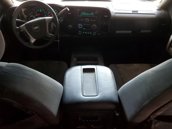 2007 Chevrolet Silverado 1500 LTZ with VIN 2GCFK13Y471505534, listed as a Copart auction lot 64821524 with 215,107 mi miles and Salvage Title. Bid and sale history available at carsss.com. Image 8.