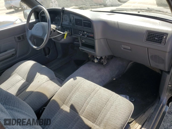 1992 Toyota Pickup z VIN JT4VN93DXN5033608, wystawiony jako Copart lot #52547095 z przebiegiem 125 092 mil mil oraz Szkoda całkowita • Salvage title. Historia ofert i sprzedaży dostępna na DreamBid. Obrazek 8.