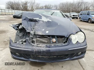 2006 Mercedes-Benz CLK 350 with VIN WDBTK56G26T063132, listed as a Copart auction lot 44773745 with 113,435 mi miles and Salvage title. Bid and sale history available at DreamBid. Image 5.