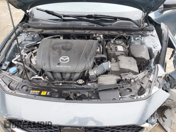 2022 Mazda 3 Carbon Edition z VIN 3MZBPACL2NM310491, wystawiony jako IAAI lot #41981966 z przebiegiem 50 314 mil mil oraz . Historia ofert i sprzedaży dostępna na DreamBid. Obrazek 10.