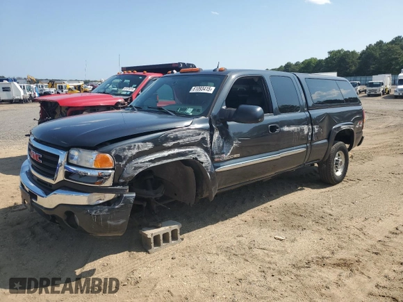 2005 GMC Sierra 2500HD SLT with VIN 1GTHK292X5E141116, listed as a Copart auction lot 61093415 with 160,630 mi miles and Salvage title. Bid and sale history available at DreamBid. Image 1.