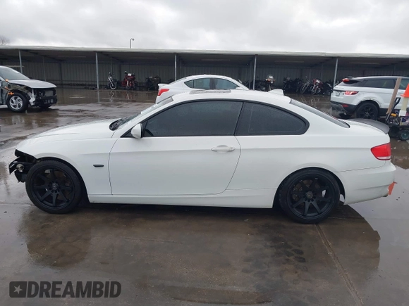 2010 BMW 3 Series 328i with VIN WBAWB3C57AP138864, listed as a IAAI auction lot 41507300 with 129,657 mi miles. Bid and sale history available at carsss.com. Image 15.