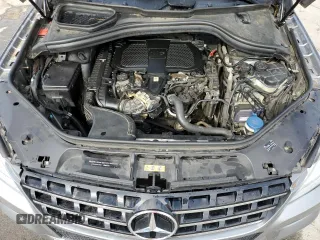 2015 Mercedes-Benz M 350 z VIN 4JGDA5JB0FA556934, wystawiony jako Copart lot #54799995 z przebiegiem 172 095 mil mil oraz Czysty tytuł • Clean title. Historia ofert i sprzedaży dostępna na DreamBid. Obrazek 12.