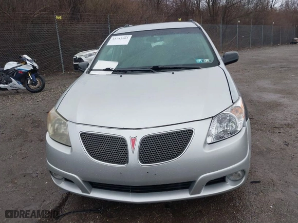 2008 Pontiac Vibe with VIN 5Y2SL65848Z410471, listed as a IAAI auction lot 41741501 with 299,999 mi miles. Bid and sale history available at carsss.com. Image 6.