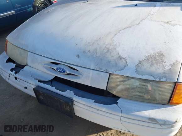 1995 Ford Escort z VIN 3FASP15J4SR123210, wystawiony jako IAAI lot #41397803 z przebiegiem 72 765 mil mil oraz . Historia ofert i sprzedaży dostępna na DreamBid. Obrazek 6.