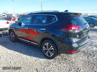 2017 Nissan Rogue SL with VIN 5N1AT2MV5HC769838, listed as a IAAI auction lot 40922008 with 91,906 mi miles. Bid and sale history available at carsss.com. Image 3.