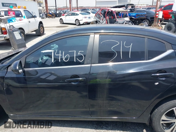 2020 Nissan Sentra SV with VIN 3N1AB8CV2LY220192, listed as a IAAI auction lot 41931721 with 37,621 mi miles. Bid and sale history available at carsss.com. Image 15.