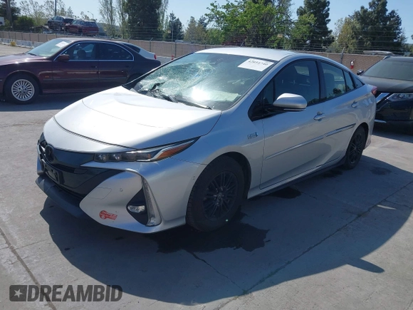 2017 Toyota Prius Plus with VIN JTDKARFP5H3018325, listed as a IAAI auction lot 42054740 with 116,635 mi miles and . Bid and sale history available at DreamBid. Image 2.