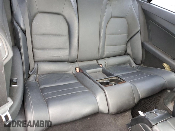2013 Mercedes-Benz E 550 z VIN WDDKJ7DB8DF202295, wystawiony jako Copart lot #47664525 z przebiegiem 150 329 mil mil oraz Szkoda całkowita • Salvage title. Historia ofert i sprzedaży dostępna na DreamBid. Obrazek 10.