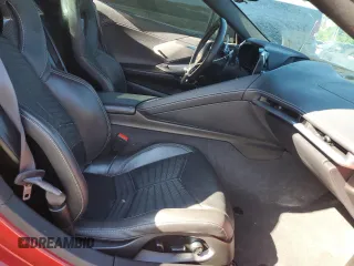 2024 Chevrolet Corvette 2LT z VIN 1G1YB3D45R5123510, wystawiony jako Copart lot #57554965 z przebiegiem 18 832 mil mil oraz Nie do naprawy • Non repairable. Historia ofert i sprzedaży dostępna na DreamBid. Obrazek 10.