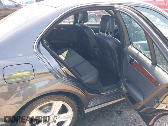 2011 Mercedes-Benz C 300 Sport with VIN WDDGF8BB0BR135476, listed as a IAAI auction lot 42550993 with 98,716 mi miles and . Bid and sale history available at DreamBid. Image 8.