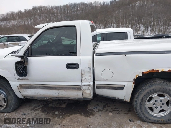 1999 Chevrolet Silverado 1500 LS with VIN 1GCEK14T2XZ125789, listed as a IAAI auction lot 40958507 with 178,496 mi miles. Bid and sale history available at carsss.com. Image 15.