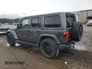 2021 Jeep Wrangler Unlimited Sahara with VIN 1C4JJXP6XMW643026, listed as a Copart auction lot 49960415 with 43,733 mi miles and Salvage Title. Bid and sale history available at DreamBid. Image 2.
