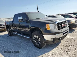 2011 GMC Sierra 2500HD SLE z VIN 1GT120C89BF255875, wystawiony jako Copart lot #71534744 z przebiegiem 179 636 mil mil oraz Szkoda całkowita • Salvage title. Historia ofert i sprzedaży dostępna na DreamBid. Obrazek 4.